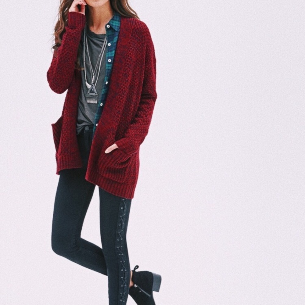 🌸FREE PEOPLE🌸 maroon knit sweater